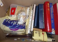 Lot 150 - A large quantity of stamps, including: a...