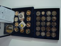 Lot 204 - A large quantity of Royal interest...