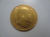 Lot 215 - An Edward VII gold sovereign. 1907.