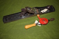 Lot 1064 - A Bailey No. & cast-iron smoothing plane with...