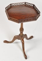 Lot 1478 - A Georgian style mahogany wine table, the...