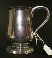 Lot 541 - A George III tankard, by Langlands & Robertson,...