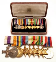 Lot 1076 - A First World War and Second World War...
