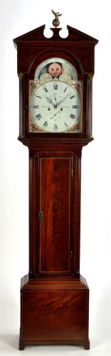 Lot 1092 - D. Robb, Montrose: a George III mahogany...