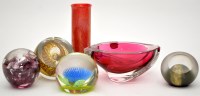 Lot 1003 - A quantity of glassware, to include: an Isle...
