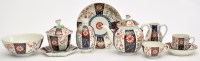 Lot 119 - Worcester thirty-eight piece 'Rich Queens'...