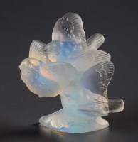 Lot 269 - Sabino, Paris: an opalescent figure group of...