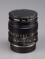 Lot 1219 - A Leitz Elmarit-R 90mm f2.8 lens serial no...