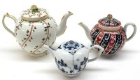 Lot 81 - A Chelsea Derby soft paste globular teapot,...