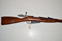 Lot 586 - A Mosin Nagant (Russian) bolt action carbine,...