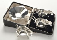 Lot 187 - A pair of George V silver sauce boats, by...
