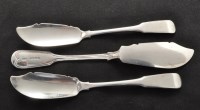 Lot 227 - A Victorian silver fish knife, by Henry...
