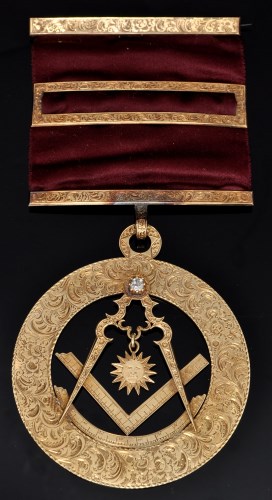 Lot 232 - American Freemason and Masonic interest: a...