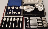 Lot 426 - A pair of George VI silver sauce boats, by...