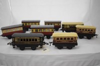 Lot 1574 - Four Hornby 0-gauge Pullman coaches, Nairobi,...