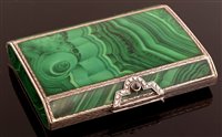 Lot 636 - Malachite and Silver Snuff box