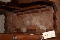 Lot 1015 - An Elm drop leaf table
