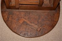 Lot 1015 - An Elm drop leaf table