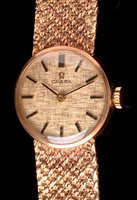 Lot 671 - Omega watch