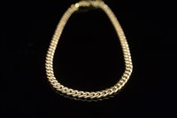 Lot 708 - 18ct gold necklace
