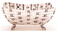 Lot 583 - Edwardian silver basket