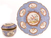 Lot 170 - A Chantilly soft pace porcelain plate