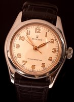 Lot 661 - A gentleman's wristwatch.