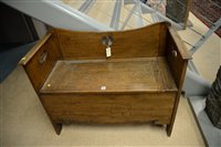Lot 881 - Oak bench