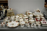 Lot 271 - Royal Albert 'Old Country Roses' ceramics