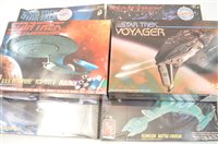 Lot 1517 - Star Trek model constructor kits