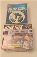 Lot 1317 - AMT Star Trek constructor kits