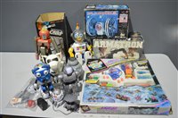 Lot 1008 - Toy robots