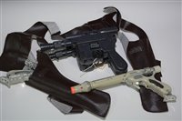 Lot 1276 - Star Wars pistols