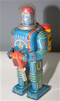 Lot 1035 - Daiya tin plate Astronaut