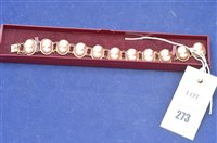 Lot 273 - 9ct Cameo Bracelet
