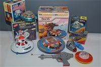Lot 1087 - Flying Saucers