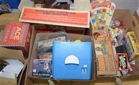 Lot 1670 - Projectors, slides and films