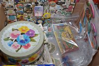 Lot 1672 - Badges, cards and collectables