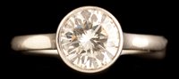 Lot 524 - Single stone diamond ring