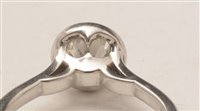 Lot 524 - Single stone diamond ring