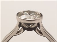Lot 524 - Single stone diamond ring