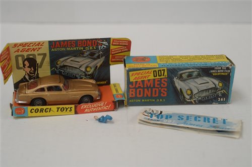 Lot 1987 - Corgi James Bond Aston Martin DB5.