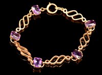 Lot 484 - Amethyst bracelet