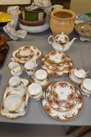 Lot 550 - Royal Albert China
