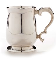Lot 397 - Silver tankard