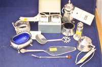 Lot 336 - Assorted silver items