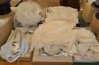 Lot 620 - Vintage clothing