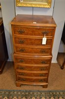 Lot 1156 - chest of drawers