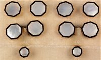 Lot 533 - Cufflink and shirt studs.