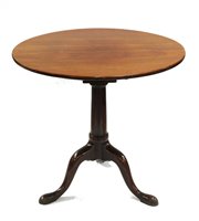 Lot 727 - A Georgian mahogany tripod table